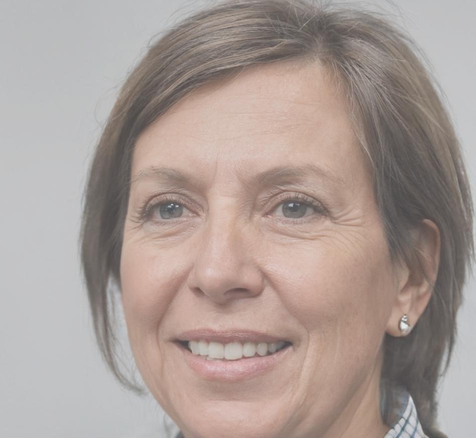 Carmen Villareal, Especialista Senior en Ahorro